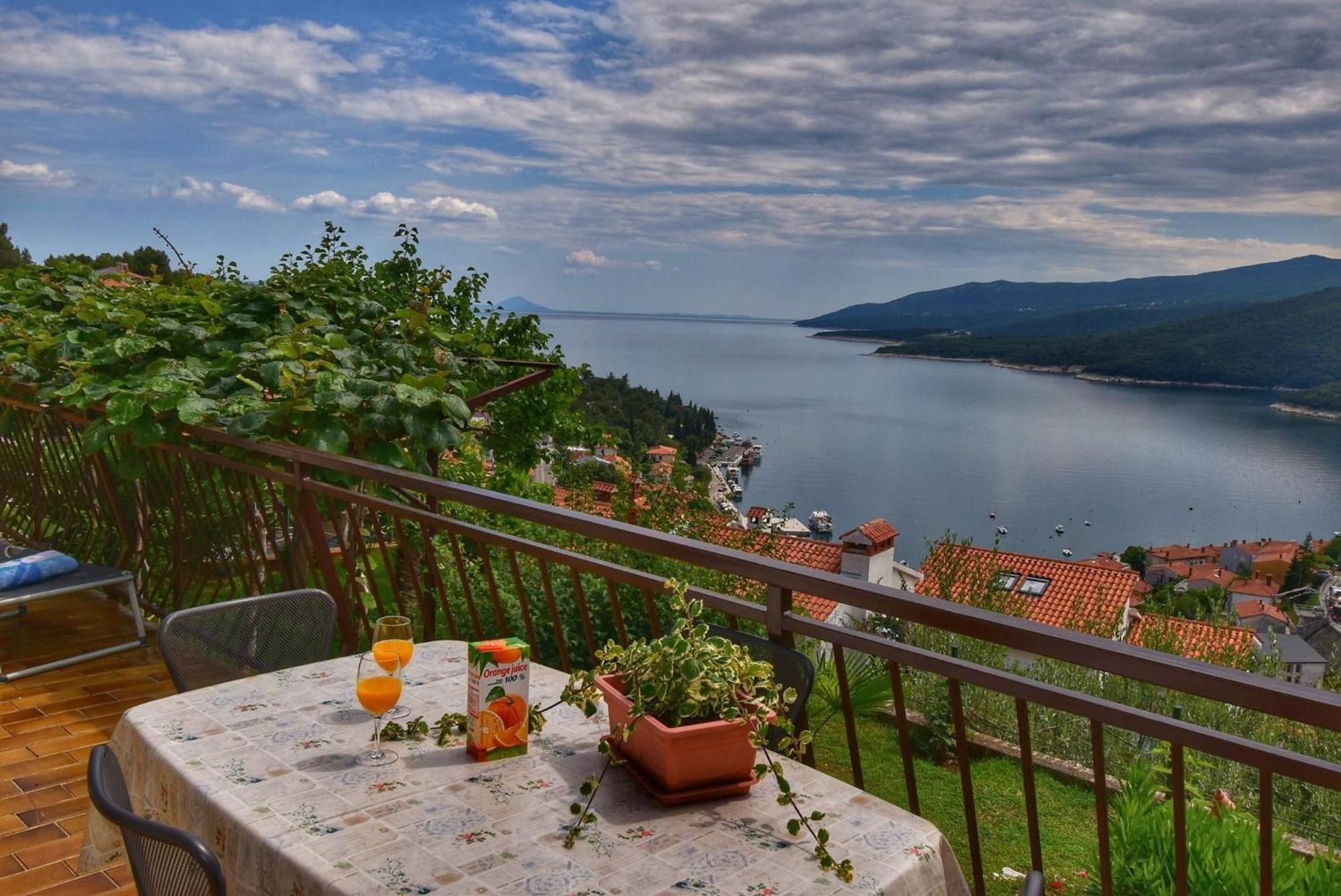 Apartment Neda In Rabac With Bay View Exterior photo